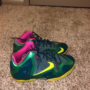 Nike Lebrons & Nike Griffey’s (you get both pairs)